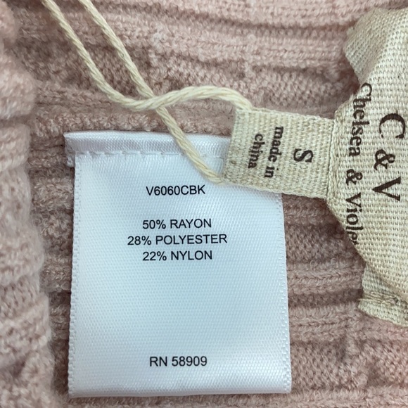 Chelsea & Violet - NWT Creme Soft Pink Knit Shorts Size Small - Picture 6 of 8